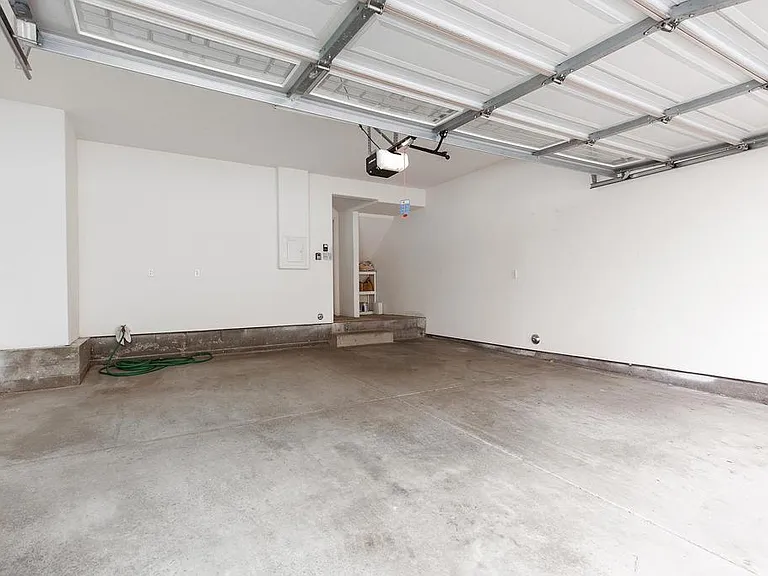 Large 2-car Garage