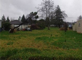 1025 W Perry St, Aberdeen, WA 98520