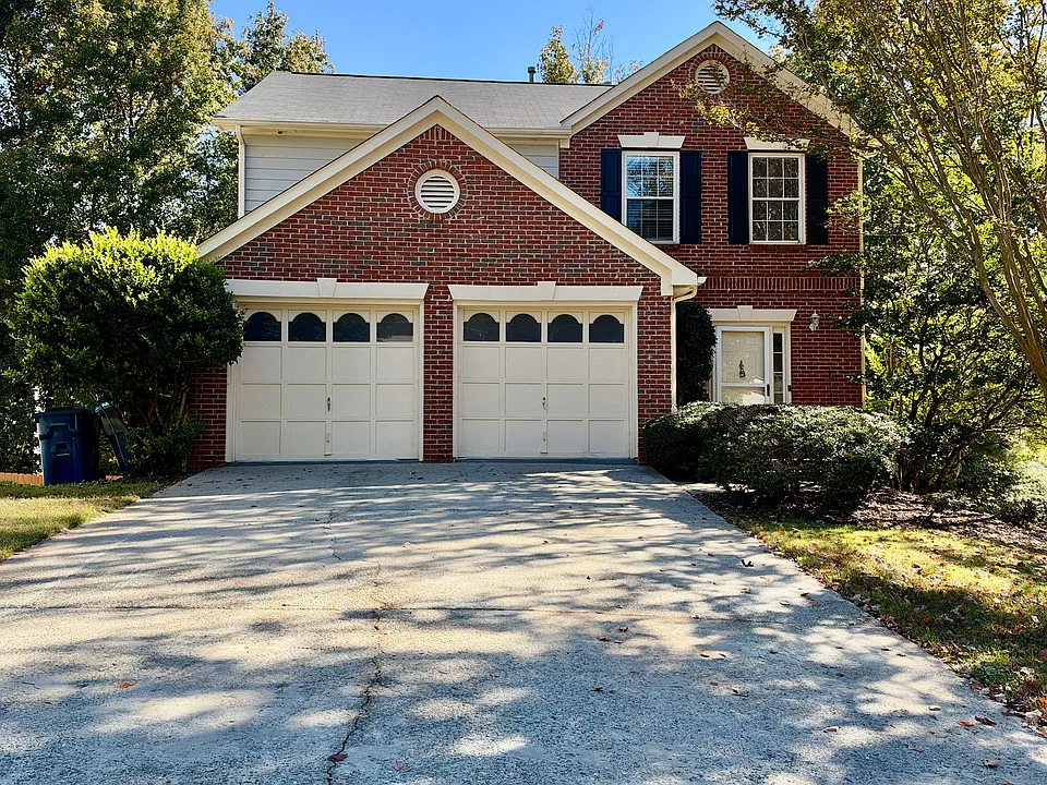 3354 Roundfield Cir