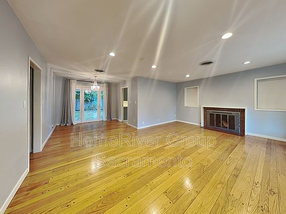 4th image of 3112 Crest Haven Dr