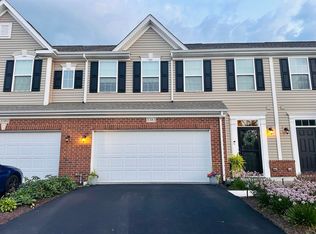 3383 Helene Rieder Dr, Montgomery, IL 60538