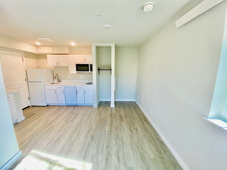 Unit 101 - $1,295, available to rent now