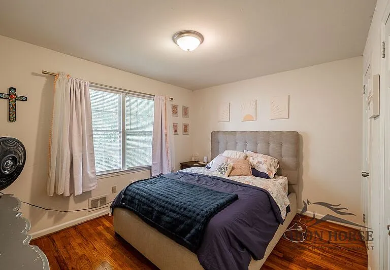 2021 S Lumpkin St — Photo 12