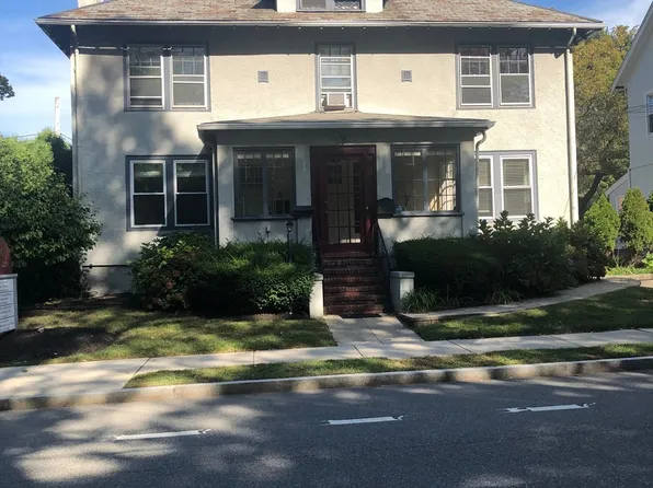 846 Walnut St, Newton Center, MA 02459
