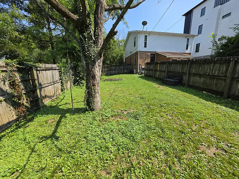 3100 Wellington Ave #B — Photo 5