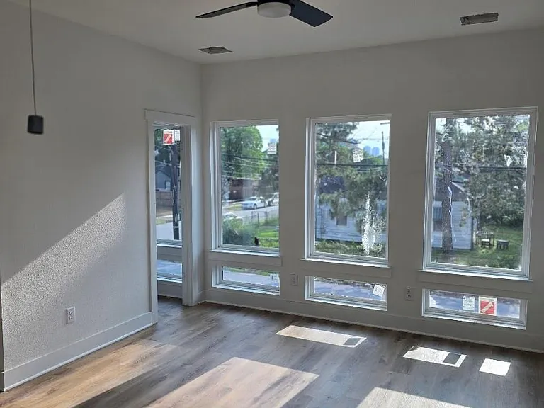 1206 Schweikhardt St #A — Photo 4