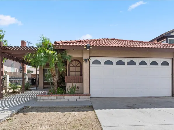 1529 Apple Creek Dr, Perris, CA 92571