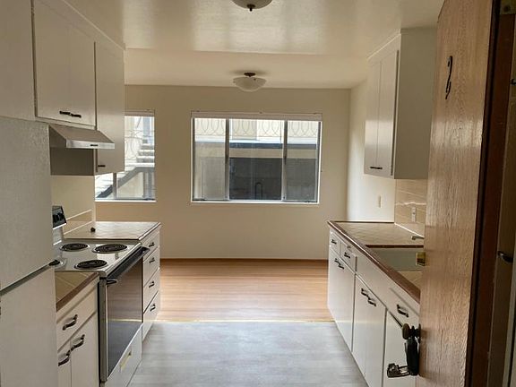 2nd image of 1141 Laguna Ave Unit 2