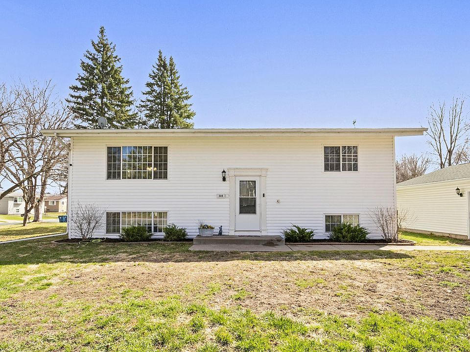 1st image of 308 7th Ave NW