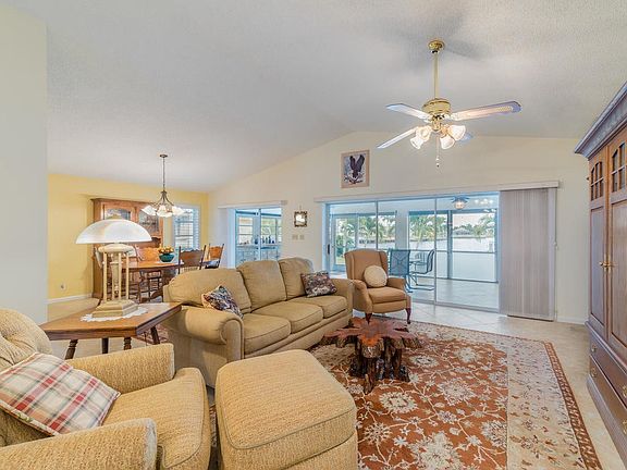 3rd image of 115 Newport Dr