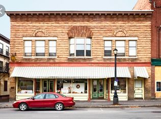 15 Court St, Houlton, ME 04730