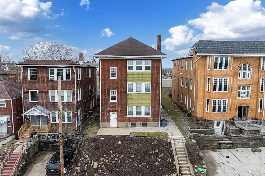 3002-3004 Clermont Ave photo 1