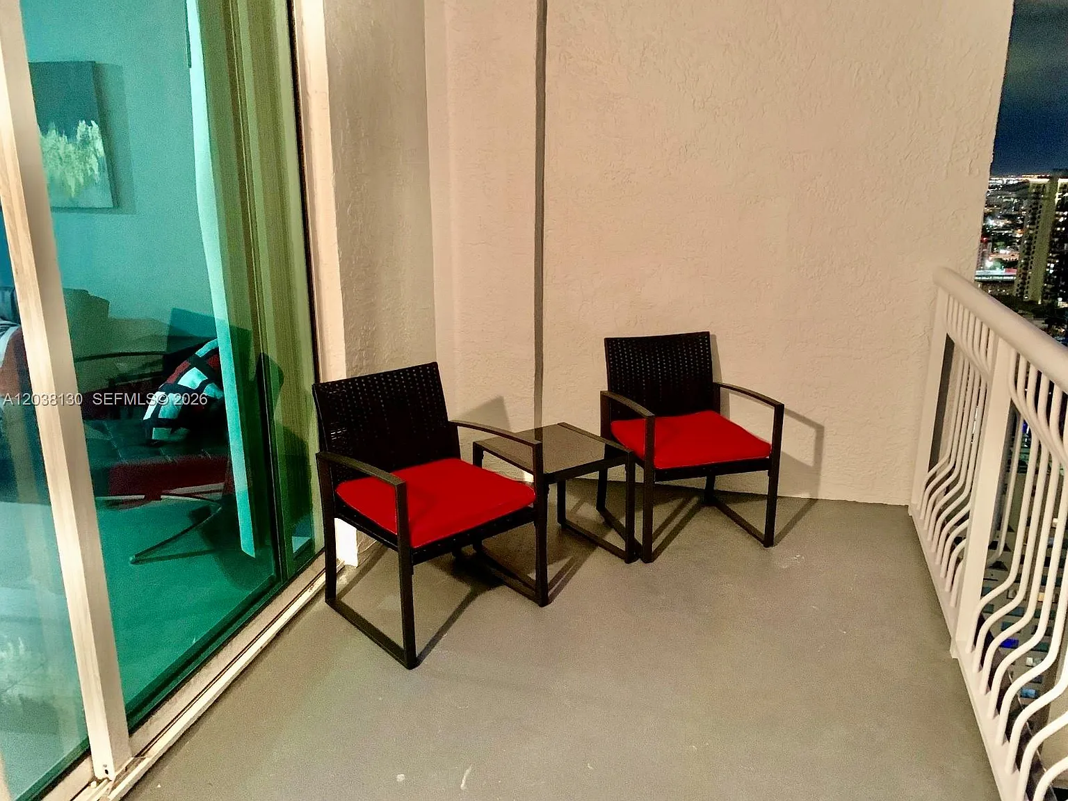 The Club At Brickell Bay — Photo 3