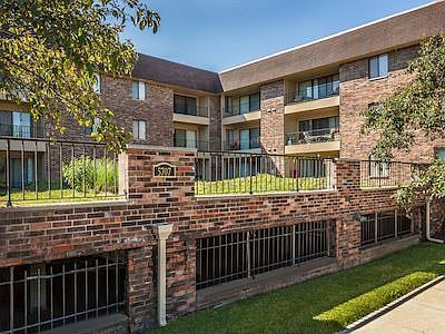 4th image of 5707 Brockton Dr APT 301