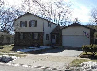 771 Shady Grove Ln, Buffalo Grove, IL 60089