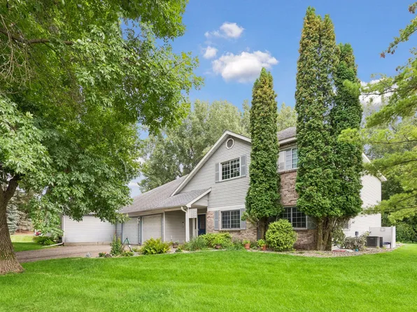 15275 Lesley Ln, Eden Prairie, MN 55346
