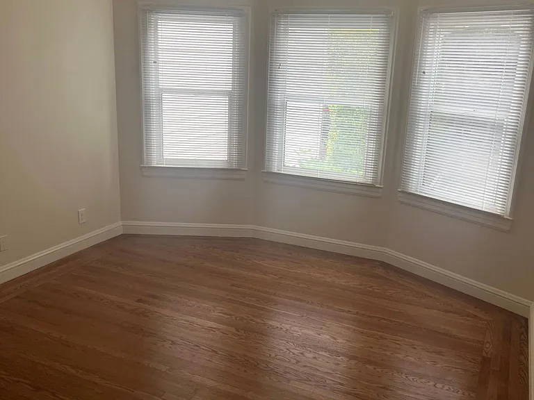 2645 Chestnut St — Photo 14
