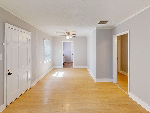 5th image of 3732 Deerwood Cv