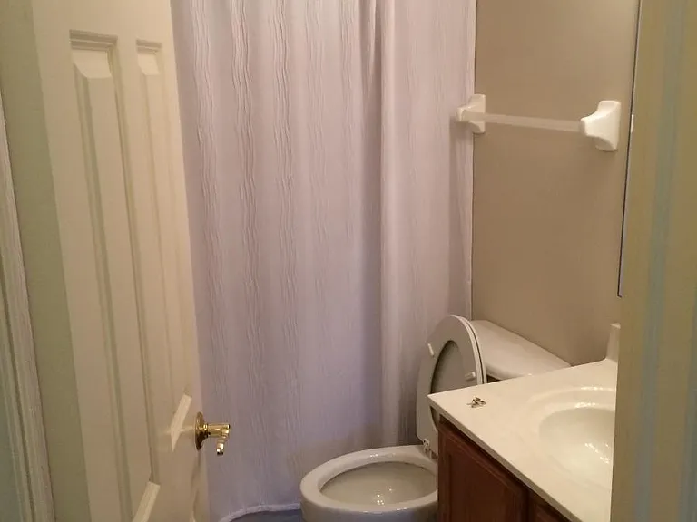 full bathroom upstairs