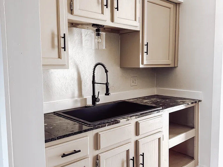 500 North Cline Rd Apartments — Photo 20