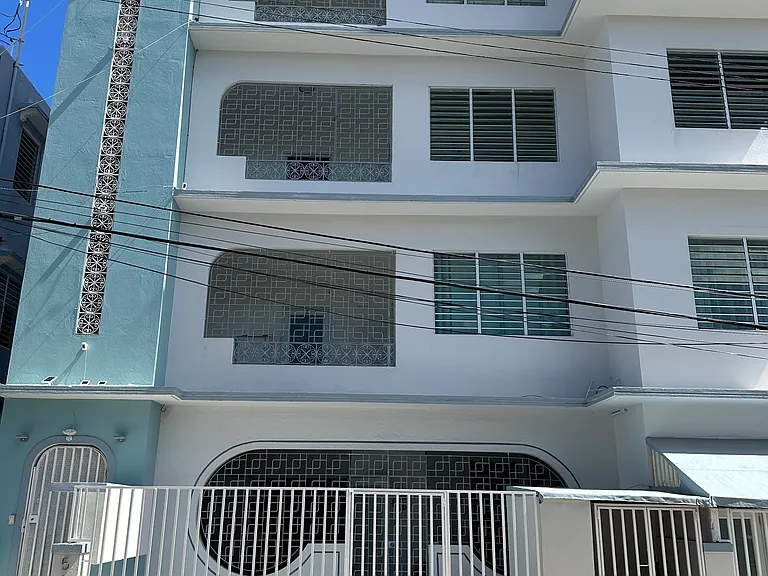 Calle Barbe — Photo 7