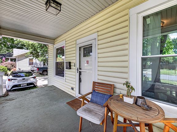 4th image of 575 Spiller Street