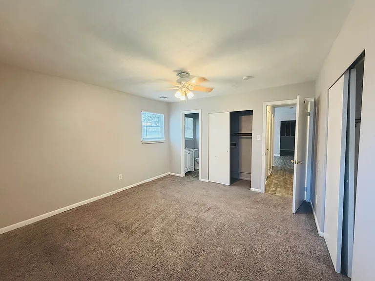 3517 Plum Cres — Photo 13