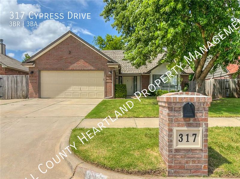 1st image of 317 Cypress Dr
