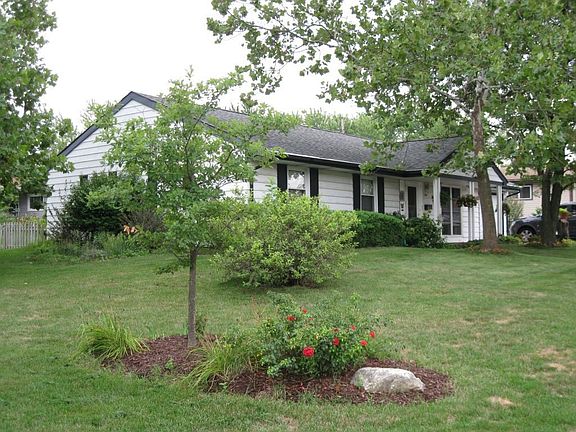 2nd image of 15161 Hilltop Dr