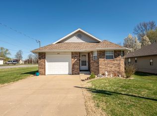 343 W Olive St, Republic, MO 65738