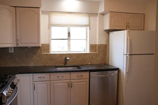 5311 Pooks Hill Rd #407 — Photo 2