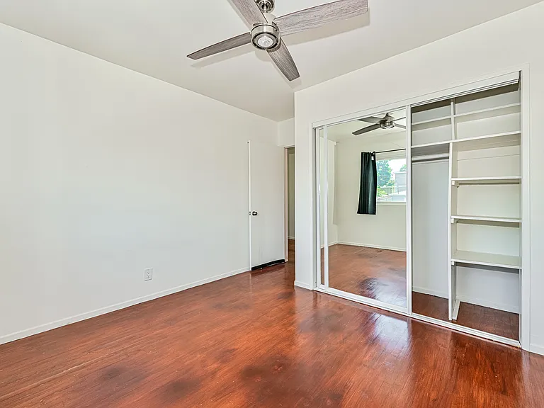 839 Penn St — Photo 12