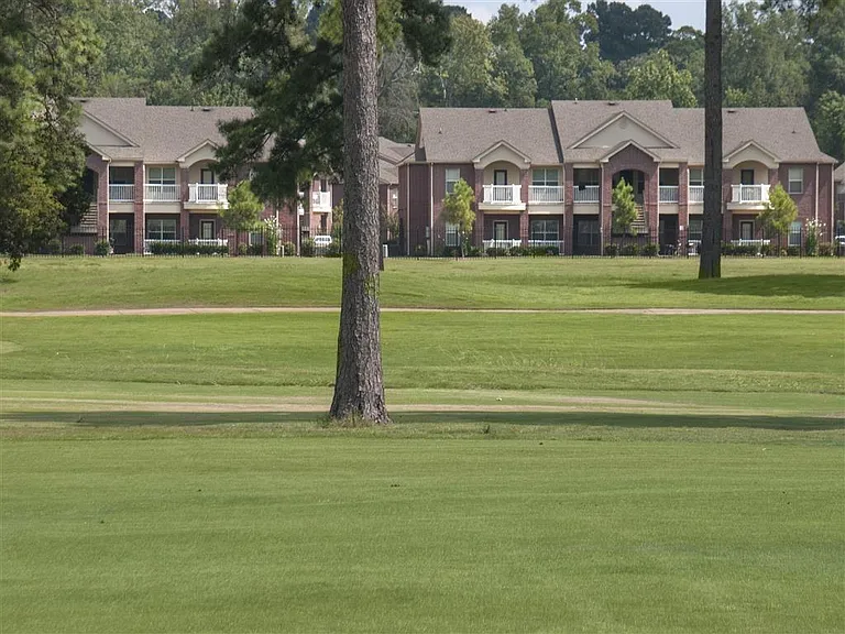 The Fairways At Hurricane Creek Apartments — Photo 6