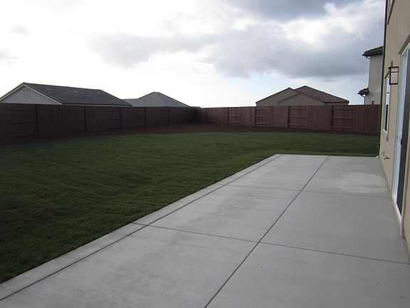 2nd image of 756 Carina Dr