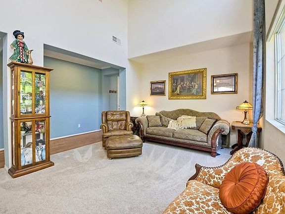 5th image of 317 Sunbird Ct