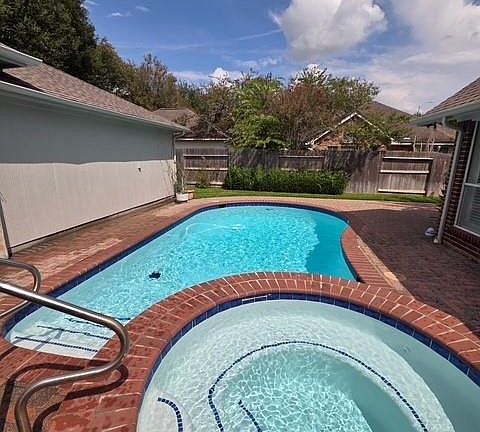 4th image of 4331 Evergreen Elm Ct