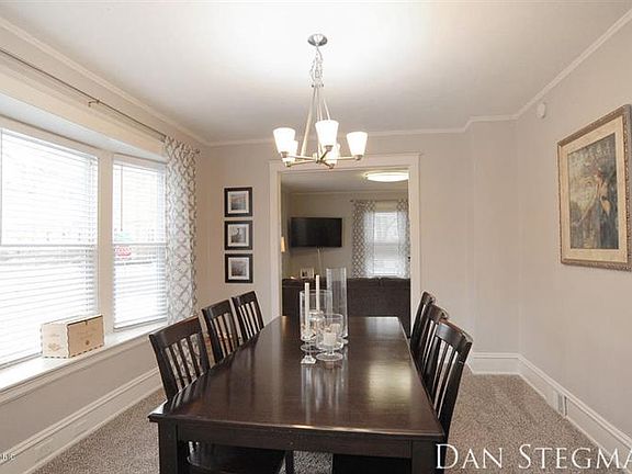 3rd image of 1659 Coit Ave NE