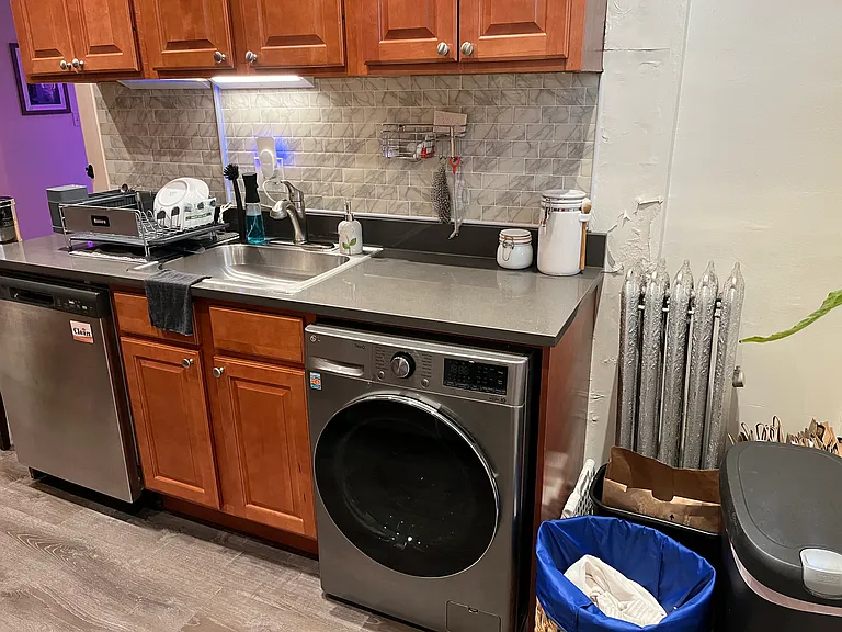 801 Seward St #1 — Photo 5