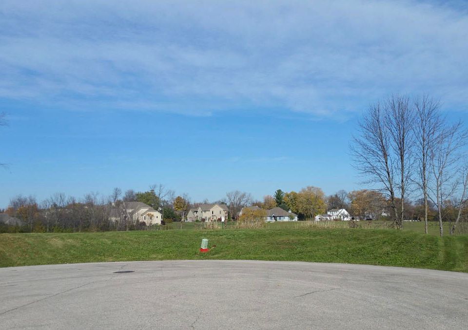 1st image of 10900 W Meadowcreek Ct