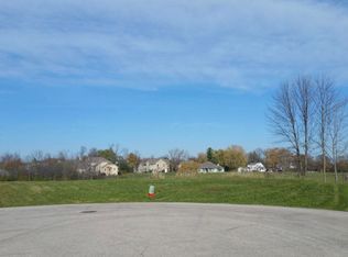 10900 W Meadowcreek Ct, Milwaukee, WI 53224