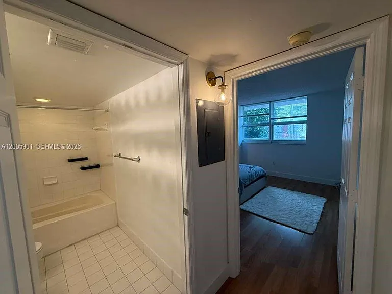 1155 Brickell Bay Dr #606 — Photo 20