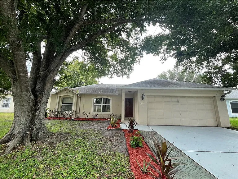 821 Marquis Ct — Photo 19