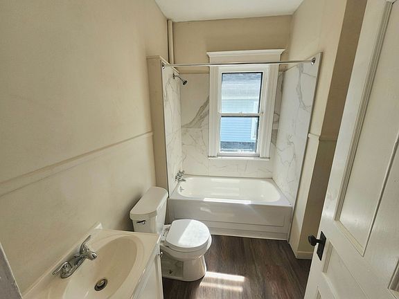 5th image of 189-191 Parsells Ave