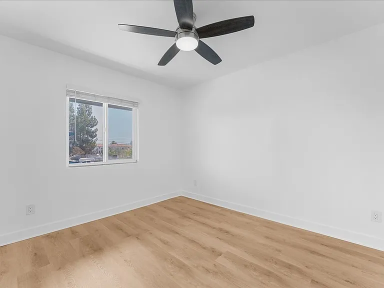 7739 Laurel Canyon Blvd #13 — Photo 8