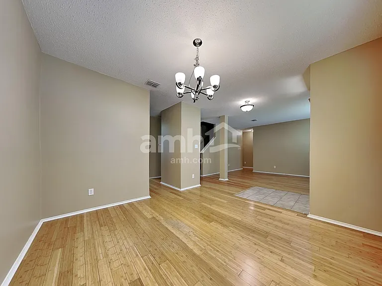 2821 Bentridge Dr — Photo 8