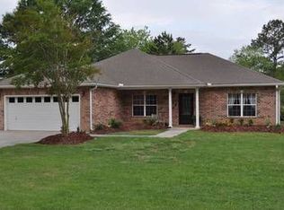 135 Bobby Nichols Dr, Deridder, LA 70634