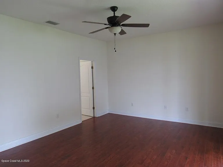 1741 Bridgeport Cir — Photo 11
