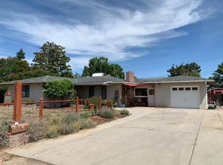 5477 E Lansing Way, Fresno, CA 93727