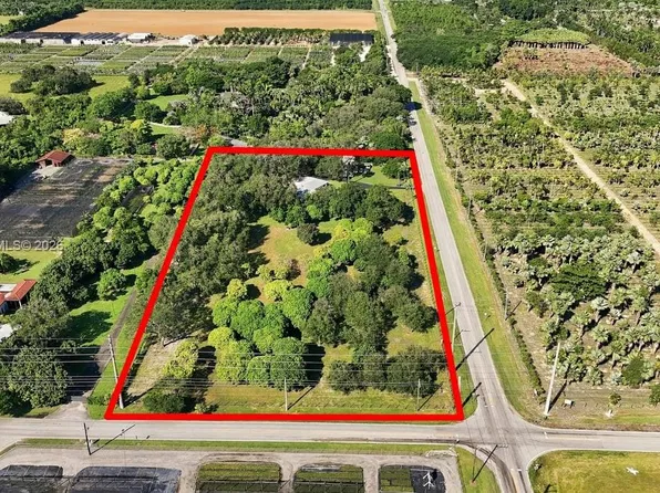 15700 SW 264th St, Homestead, FL 33031