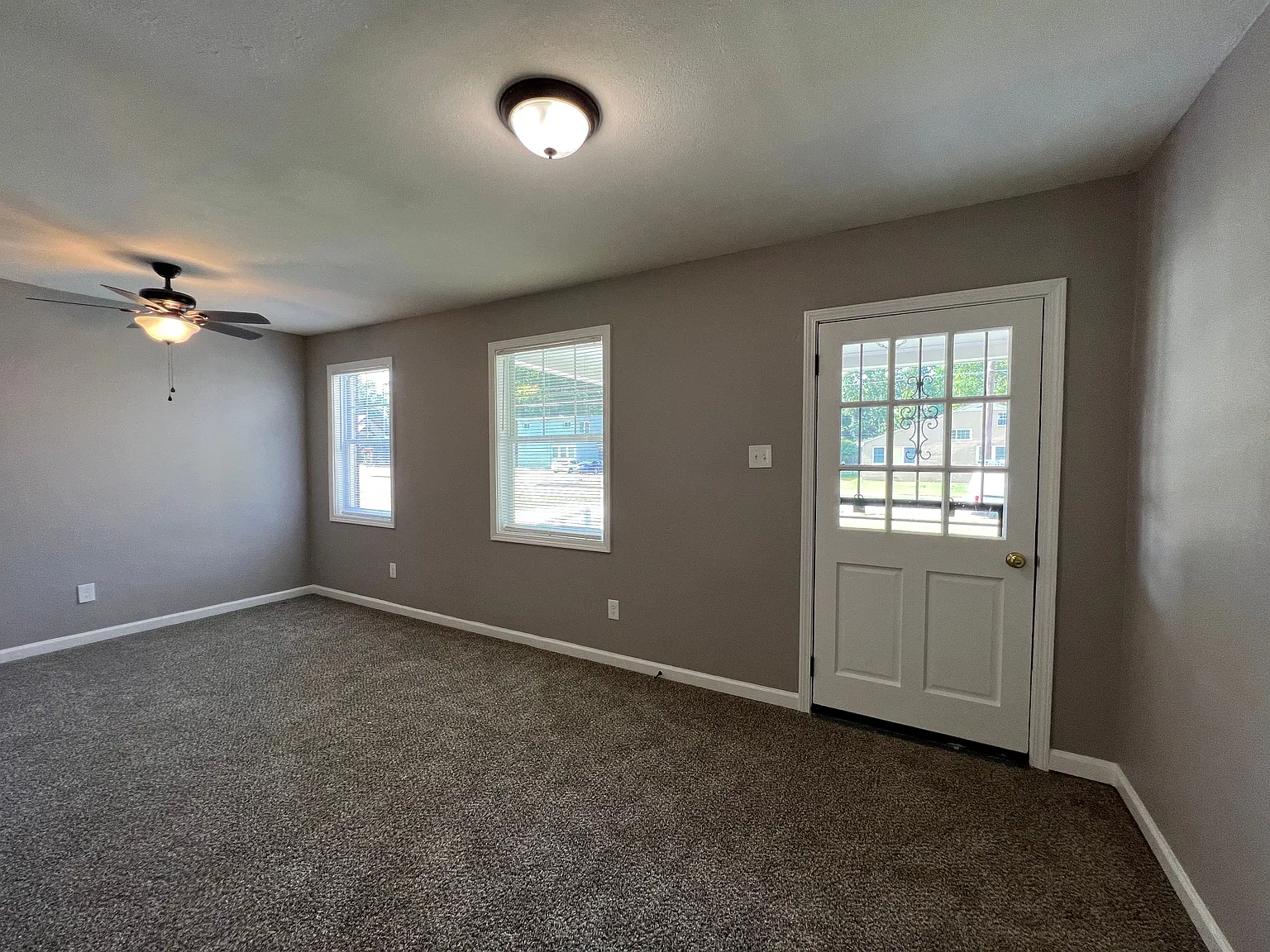 2 bed, 1078 sqft, $925 — Photo 3